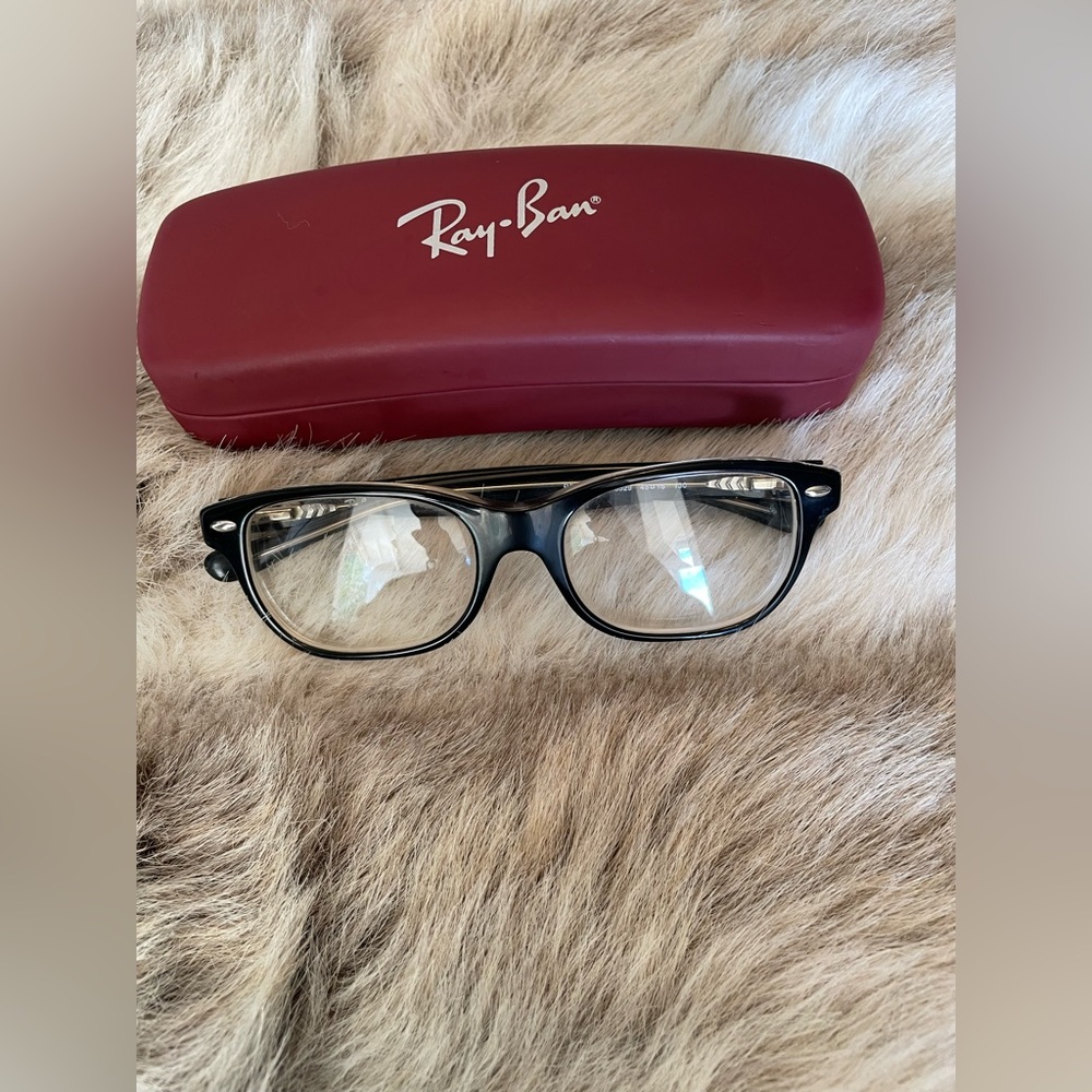 Ray Ban Glasses with case